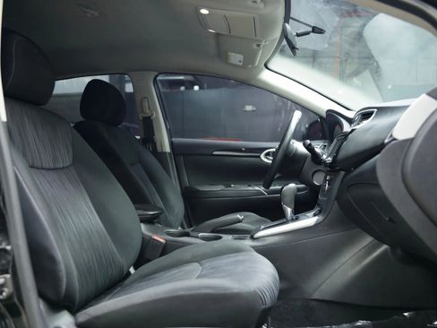 Used 2019 Nissan Sentra SV image 22