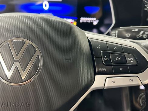 Used 2024 Volkswagen Jetta SE image 19