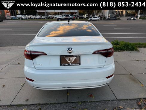 Used 2019 Volkswagen Jetta SE image 6