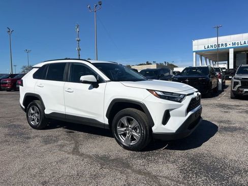 Used 2024 Toyota RAV4 XLE image 1