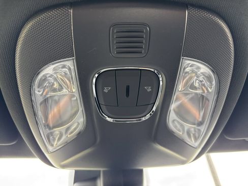 New 2026 Jeep Compass Latitude AWD/4WD image 18