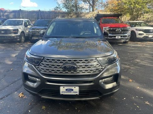 Used 2022 Ford Explorer Limited w/ Equipment Group 301A image 2