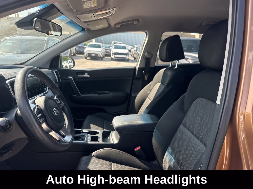 Used 2020 Kia Sportage LX AWD/4WD image 11