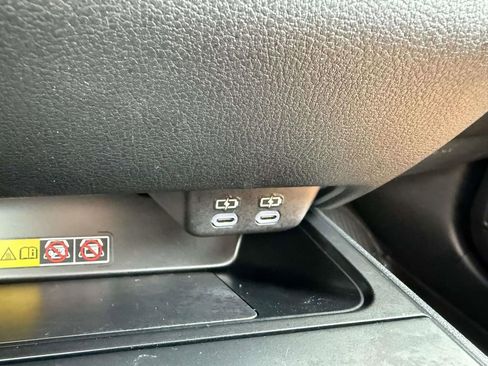 Used 2025 Lexus UX 300h AWD image 24