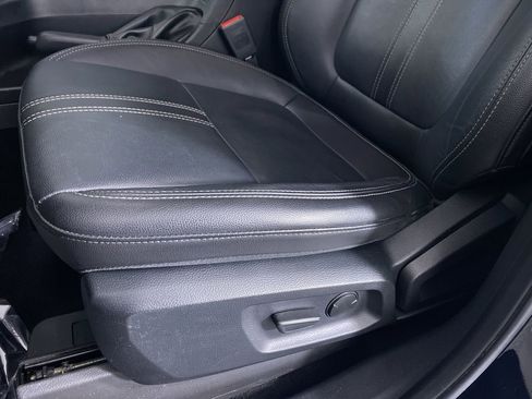 Used 2022 Ford Ranger Lariat w/ Equipment Group 501A High image 10