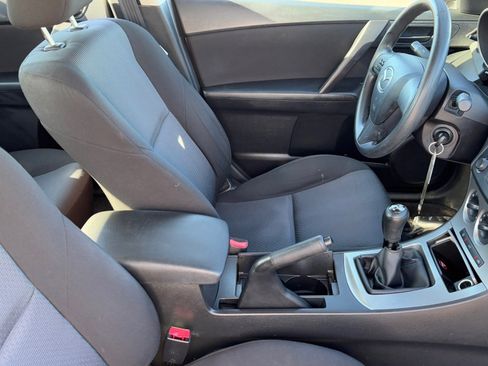 Used 2010 MAZDA MAZDA3 i Sport image 12