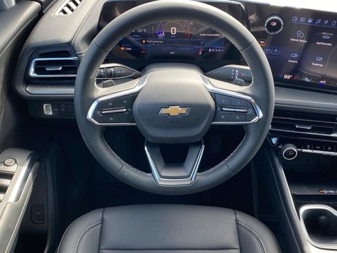 New 2026 Chevrolet Traverse LT w/ Driver Confidence Package FWD image 7