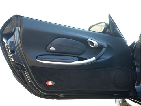 Used 2004 Porsche Boxster S image 16