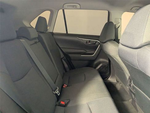 Used 2024 Toyota RAV4 LE AWD/4WD image 28