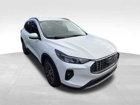 Used 2023 Ford Escape SE FWD image 4
