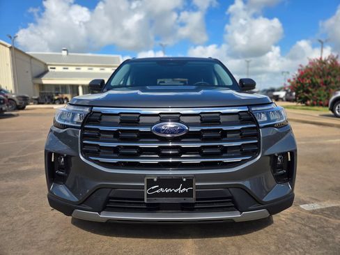 New 2026 Ford Explorer Active w/ Active Comfort Package RWD image 2