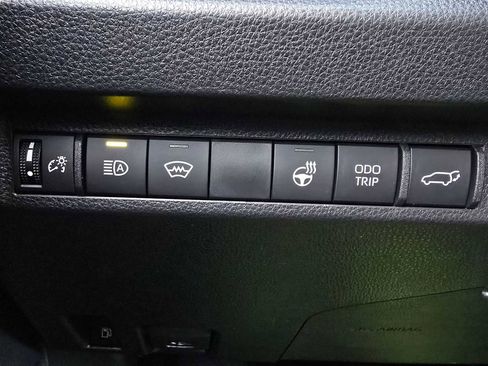 Certified 2025 Toyota RAV4 XSE image 34