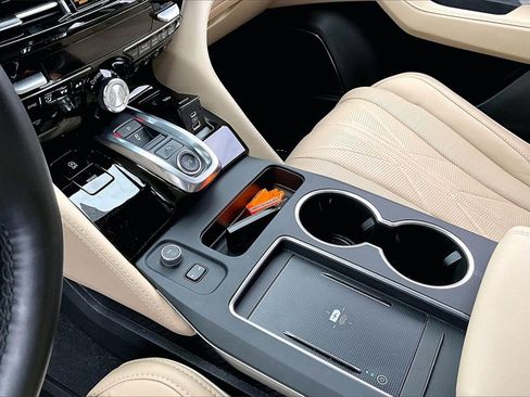 Certified 2025 Acura MDX w/ Advance Package image 15