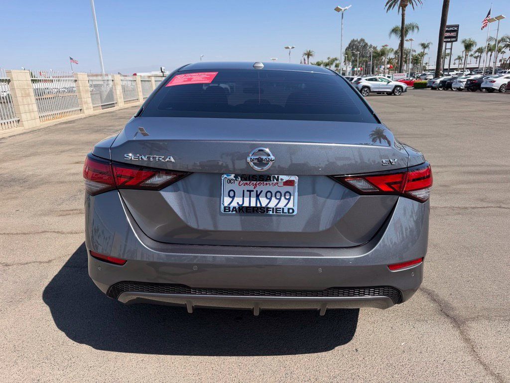 Used 2022 Nissan Sentra SV FWD image 5