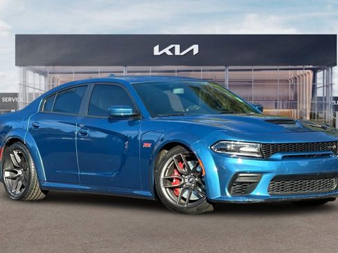 Used 2021 Dodge Charger Scat Pack image 2