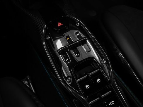 Used 2022 Ferrari SF90 Spider AWD/4WD image 61