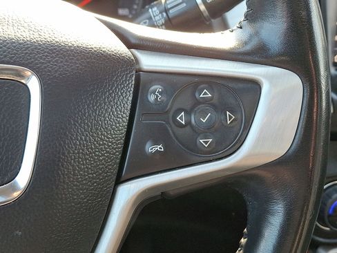 Certified 2022 GMC Terrain SLT w/ Tech Package image 18