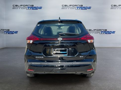 Used 2024 Nissan Kicks SV FWD image 6