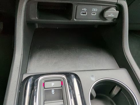 Used 2025 Honda Pilot Sport image 20