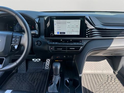 Used 2026 Toyota Camry SE w/ Convenience Package FWD image 14