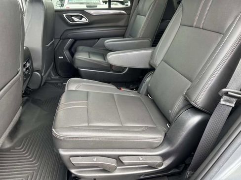 Used 2022 Chevrolet Tahoe RST w/ Luxury Package image 17