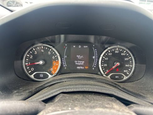 Used 2018 Jeep Renegade Latitude w/ Popular Equipment Group FWD image 6