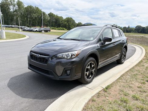 Used 2019 Subaru Crosstrek 2.0i Premium AWD/4WD image 3