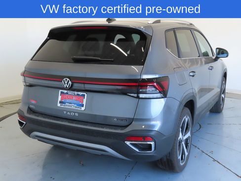 Used 2026 Volkswagen Taos SEL AWD/4WD image 3