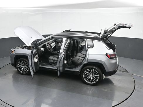 Used 2022 Jeep Compass Limited w/ Elite Group AWD/4WD image 59