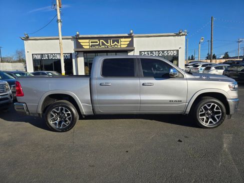 Used 2025 RAM 1500 Laramie image 5