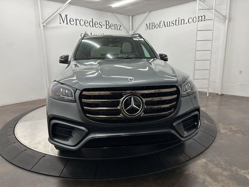 Used 2026 Mercedes-Benz GLS 450 4MATIC image 2