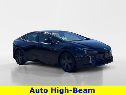 Used 2023 Toyota Prius LE image 7