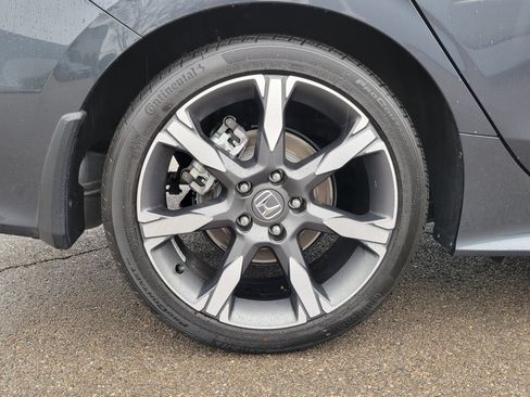 Certified 2025 Honda Civic Sport Touring image 5