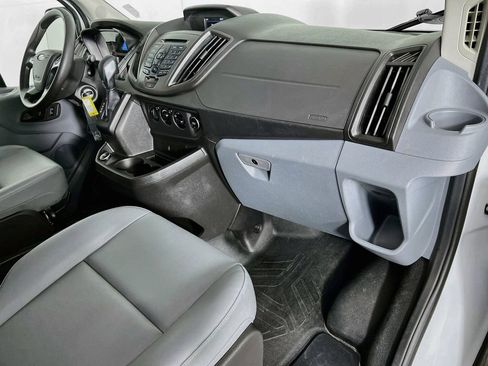 Used 2018 Ford Transit 150 XL RWD image 28