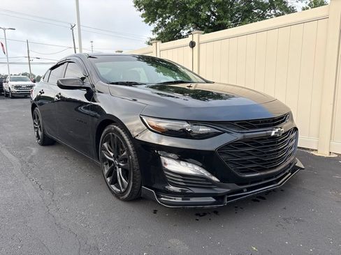 Used 2021 Chevrolet Malibu LT w/ Midnight Edition FWD image 2