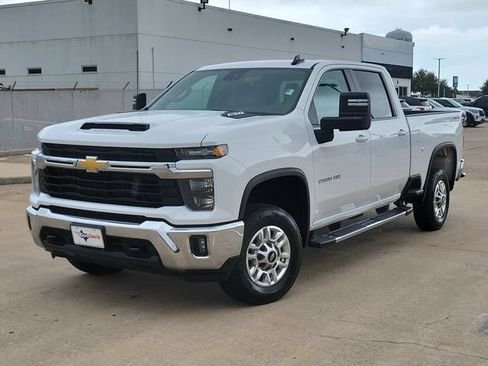 Used 2025 Chevrolet Silverado 2500 LT w/ Convenience Package AWD/4WD image 31