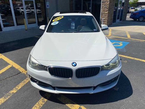 Used 2018 BMW 330i Gran Turismo xDrive AWD/4WD image 11