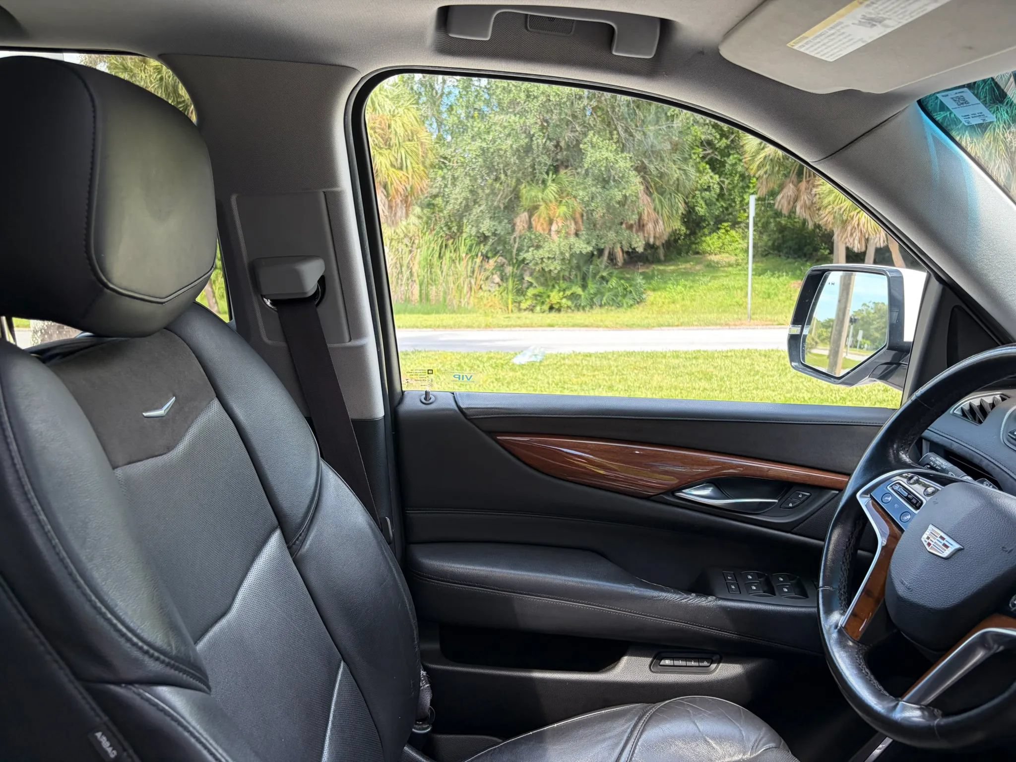 Used 2016 Cadillac Escalade Luxury RWD image 51