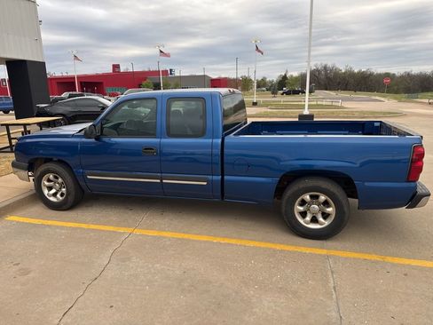 Used 2004 Chevrolet Silverado 1500 LS image 4