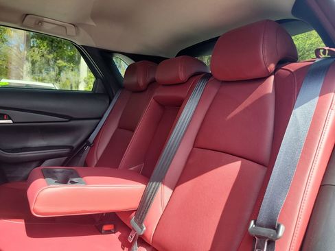 Used 2024 MAZDA CX-30 AWD 2.5 S w/ Preferred Package image 13