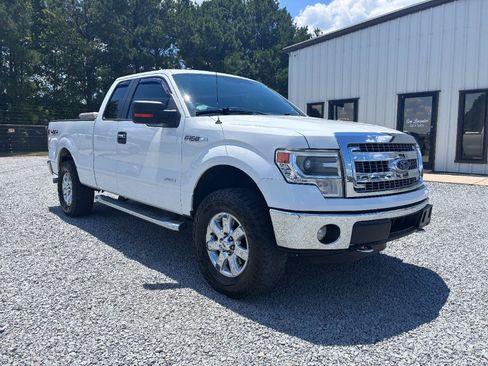 Used 2014 Ford F150 XLT w/ Equipment Group 302A Luxury AWD/4WD image 3