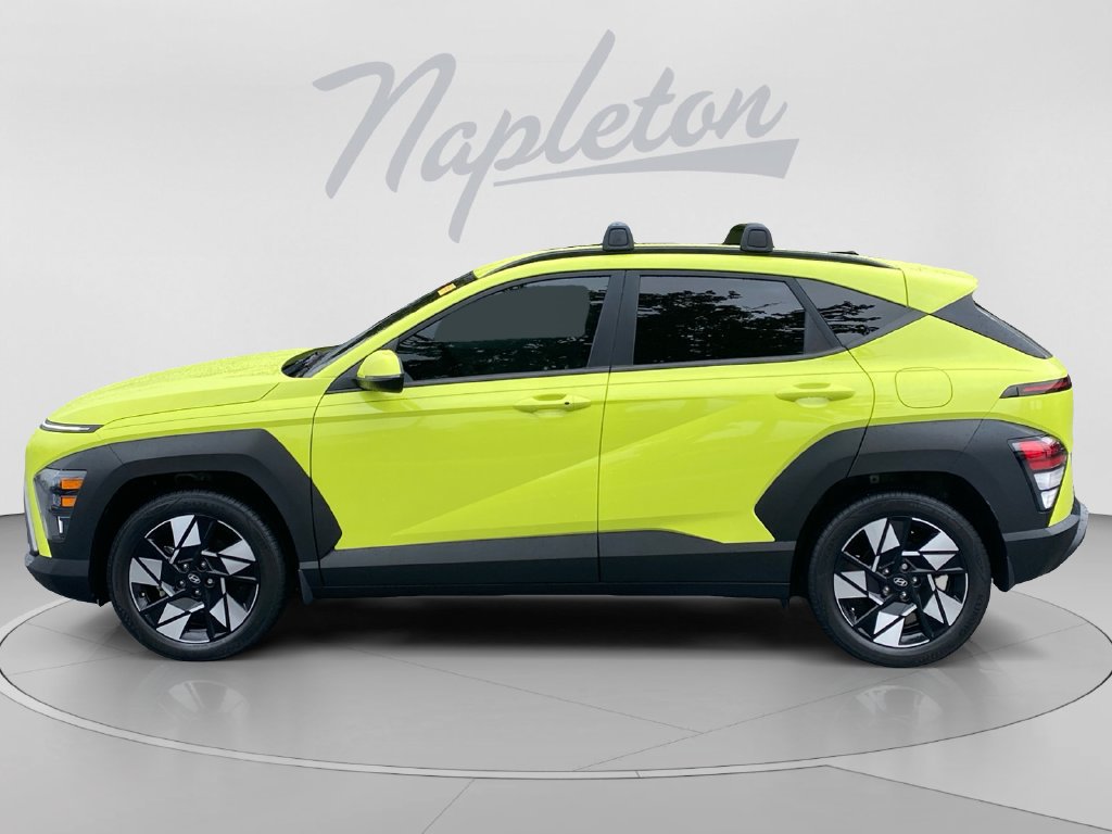 Used 2024 Hyundai Kona SEL FWD image 2