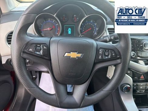 Used 2016 Chevrolet Cruze LT FWD image 18