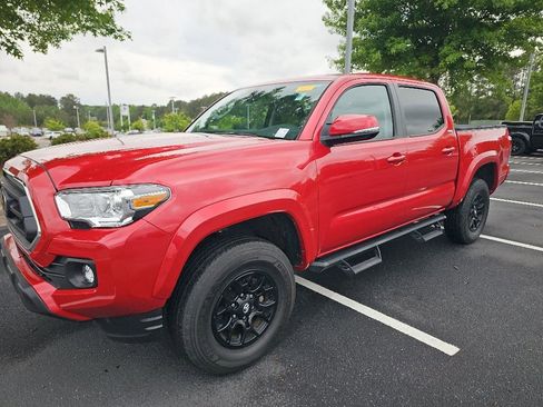 Used 2022 Toyota Tacoma SR5 w/ Technology Package RWD image 1