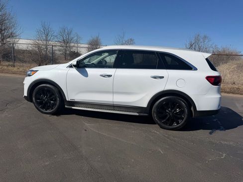 Used 2020 Kia Sorento EX image 10