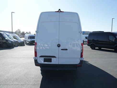 Used 2023 Mercedes-Benz Sprinter 2500 image 6