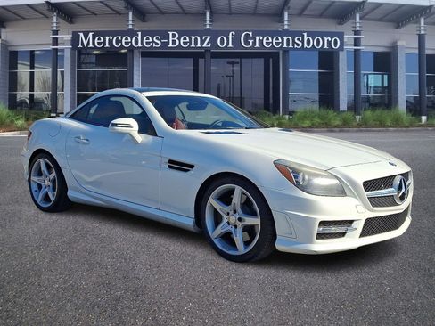 Certified 2016 Mercedes-Benz SLK 300 image 3