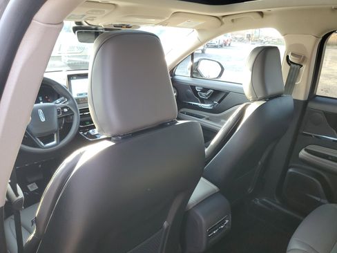 New 2026 Lincoln Corsair Premiere image 26