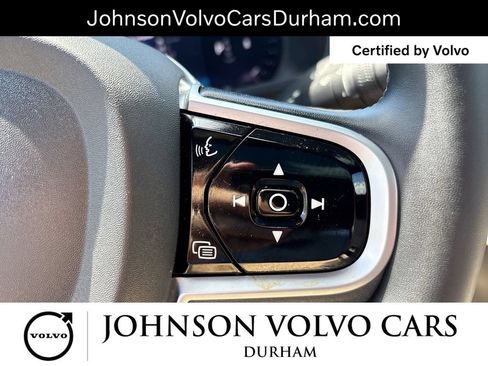 Certified 2025 Volvo XC90 B5 Plus AWD/4WD image 19