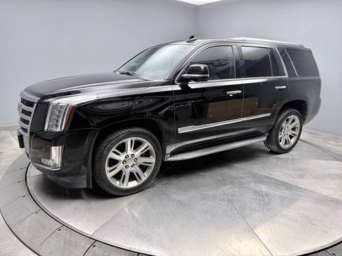 Used 2015 Cadillac Escalade 4WD image 1